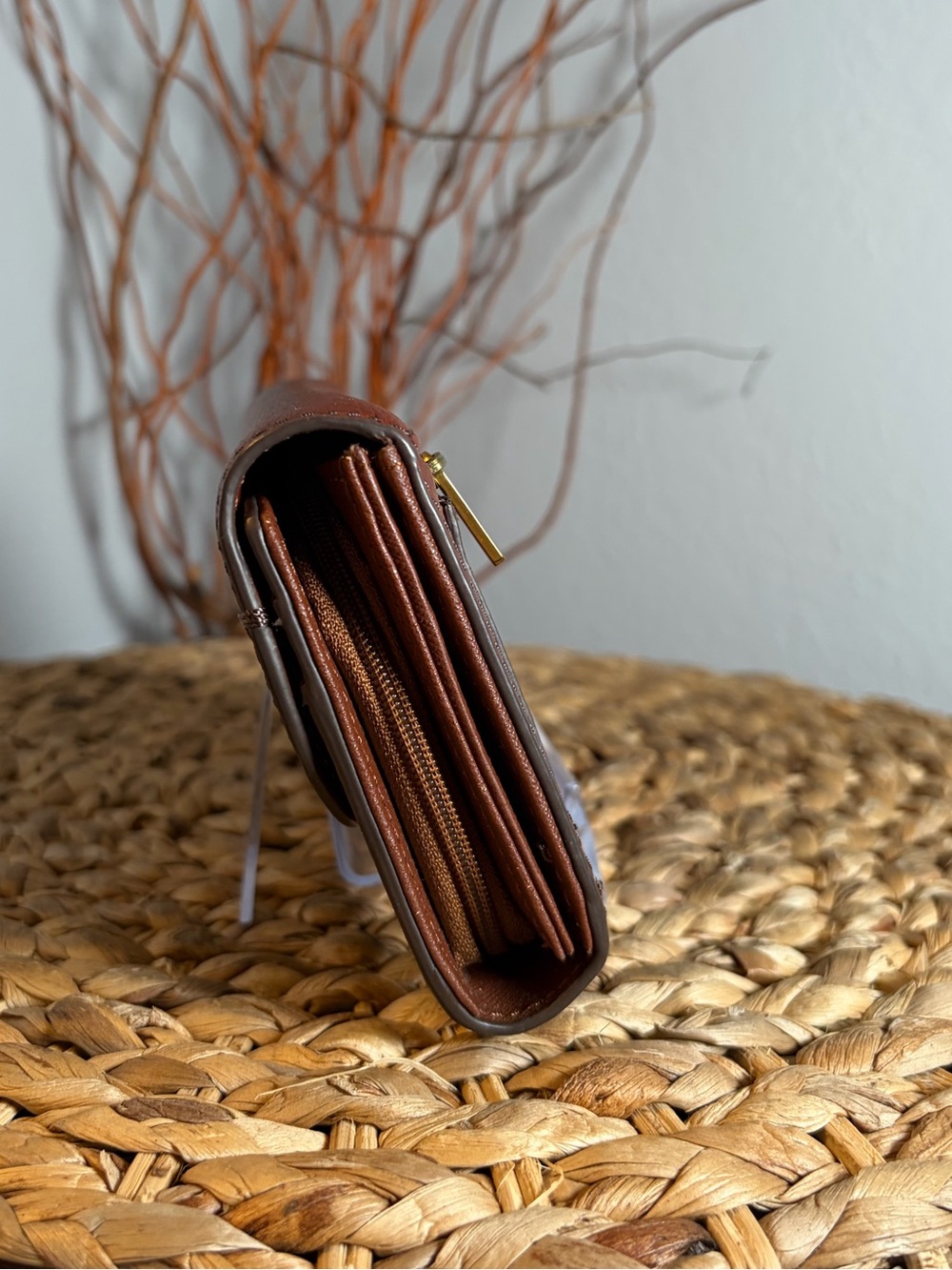 FOSSIL LEATHER FOLD WALLET - Picture 3 of 7